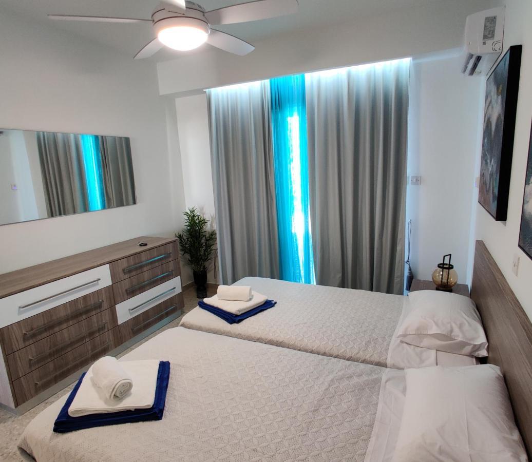 Lovely 1-Bedroom Unit @ Fabulous Location Paphos Bagian luar foto